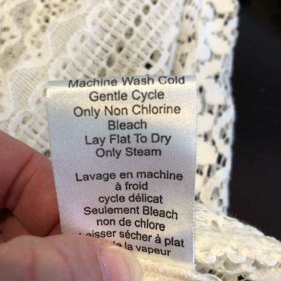 Joie cream off white lace eyelet crochet open knit top size Medium - Picture 10 of 14